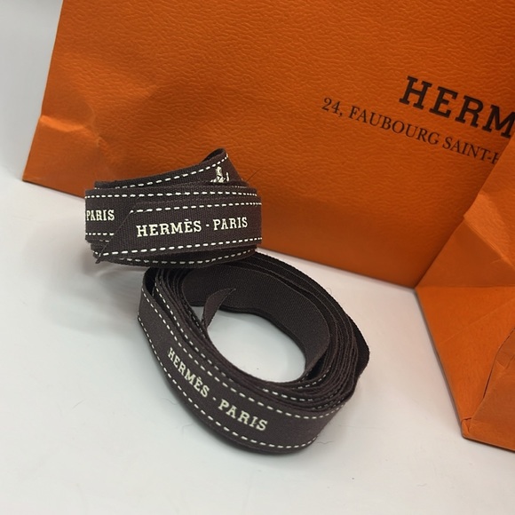 Hermes shopping bags and ribbon - Picture 3 of 8